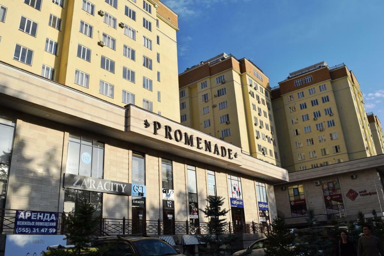 Apartment With Good View In The Center Biskek Kültér fotó